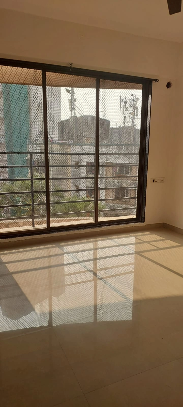 2 BHK Flat for Rent in Sethia Link View, Goregaon West